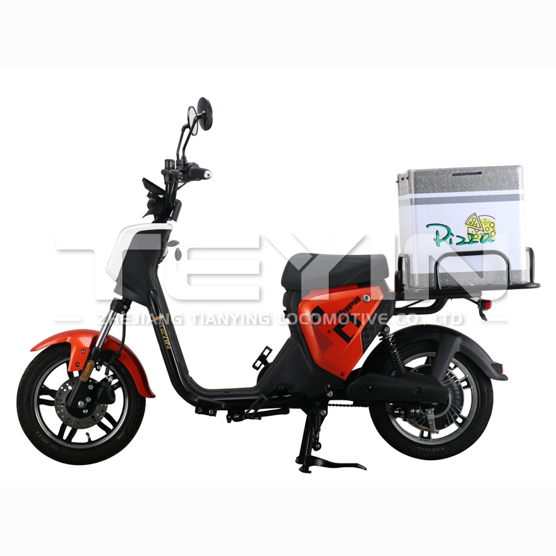 Side profile of the RORA delivery scooter