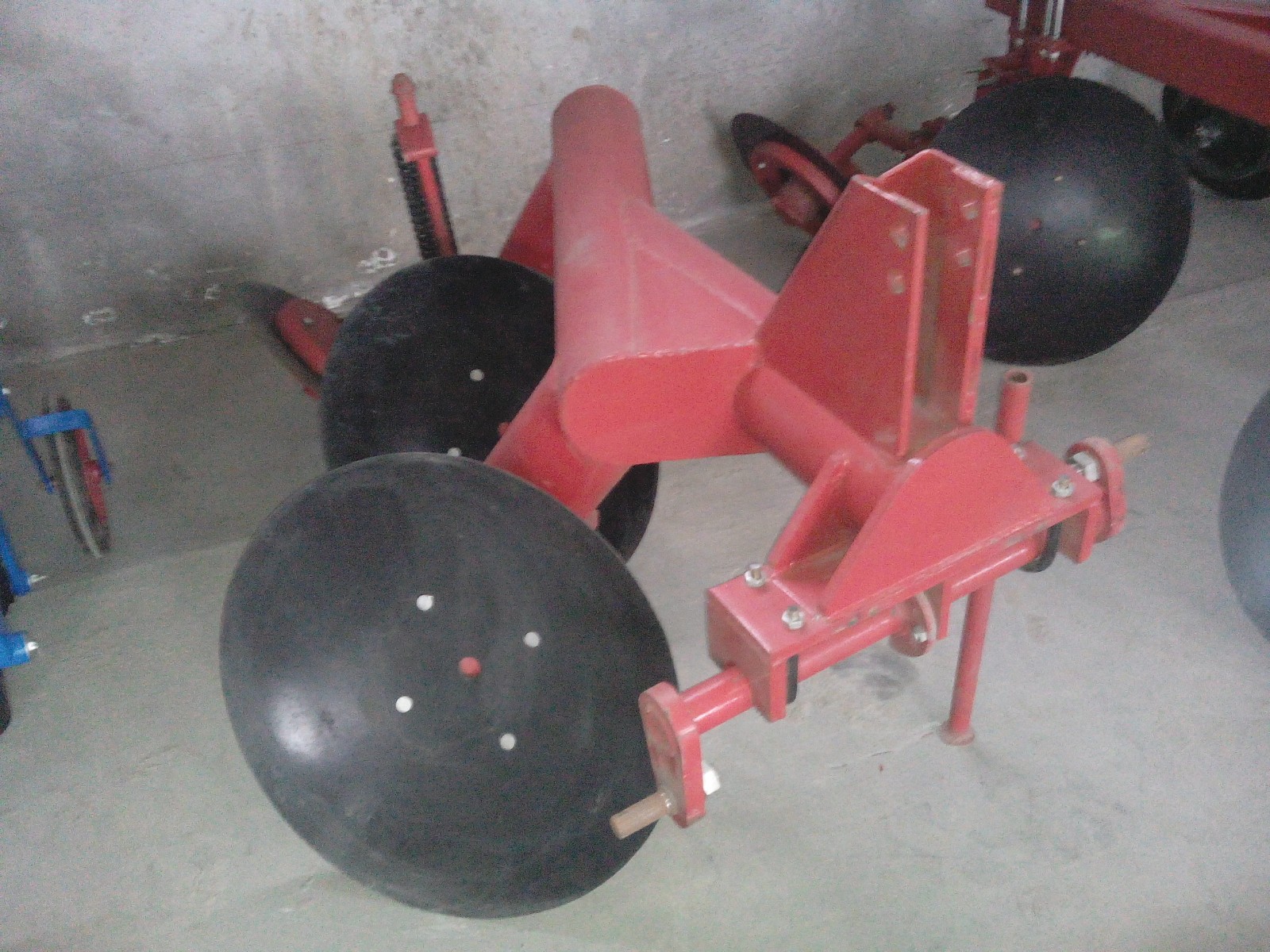 Mounted Disc Plough with Round Pipe Frame
