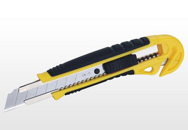Segmented Blade Utility Knife with Rubberized Handle