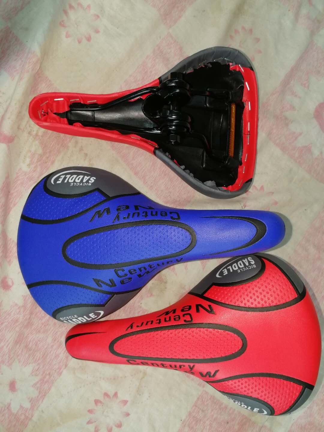 Contoured Bicycle Saddle
