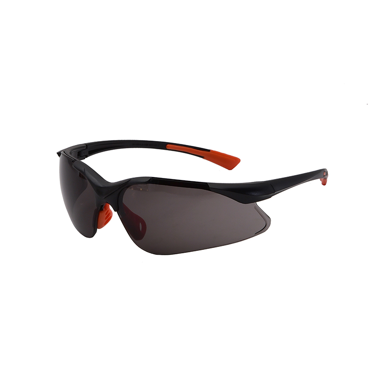 Protective Safety Goggles for Industrial Use