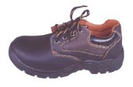 Industrial Safety Footwear with Reinforced Toe