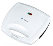 Compact Sandwich Toaster with Non-Stick Plates