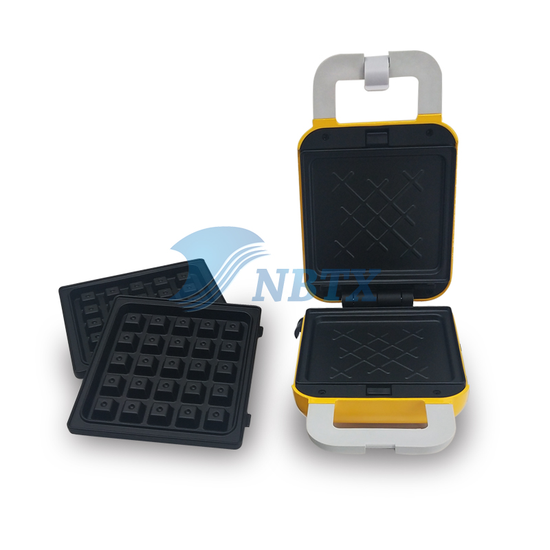 Single-Slice Sandwich and Waffle Maker with Detachable Plates