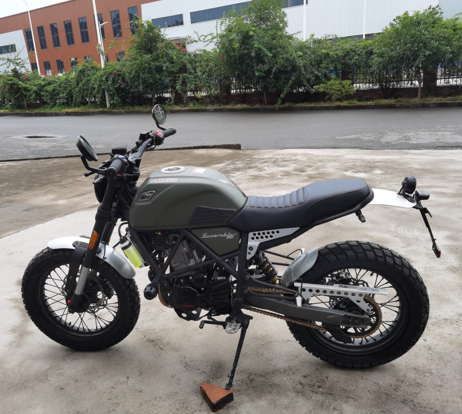 SCRAMBLER 300 - Image 2