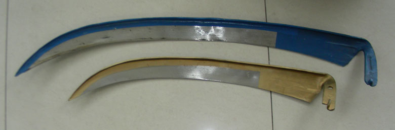 Curved Blade Scythe Sickle with Wooden Handle