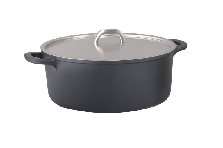 Covered Stock Pot with Handles