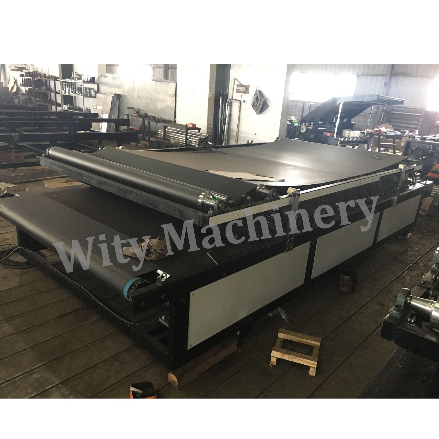 Semi-Automatic Cardboard Laminating Machine
