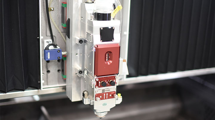 High-performance laser head detail
