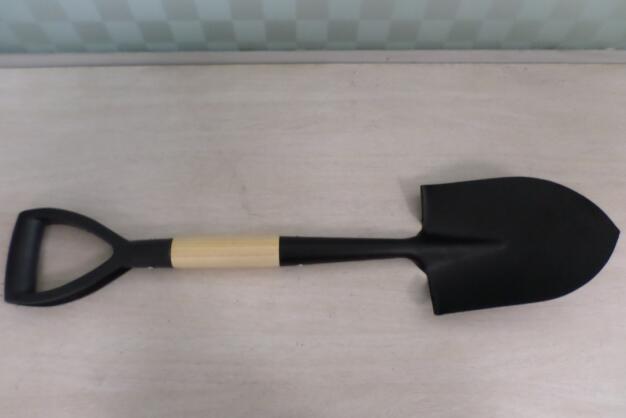 Black Steel Blade Shovel with D-Grip Handle