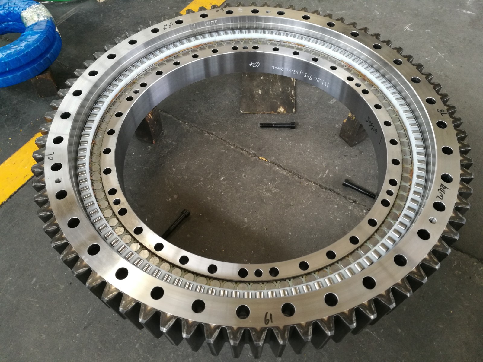 slewing ring bearing - Image 2