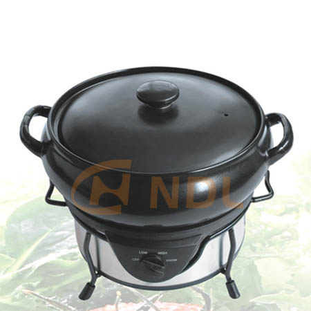 Electric Slow Cooker with Ceramic Pot