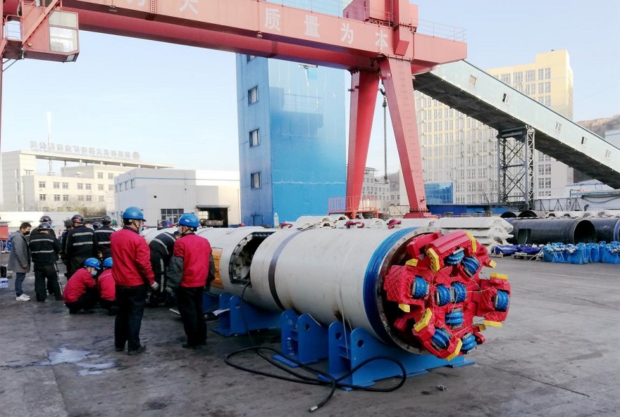 Large slurry balance pipe jacking machine on steel frame
