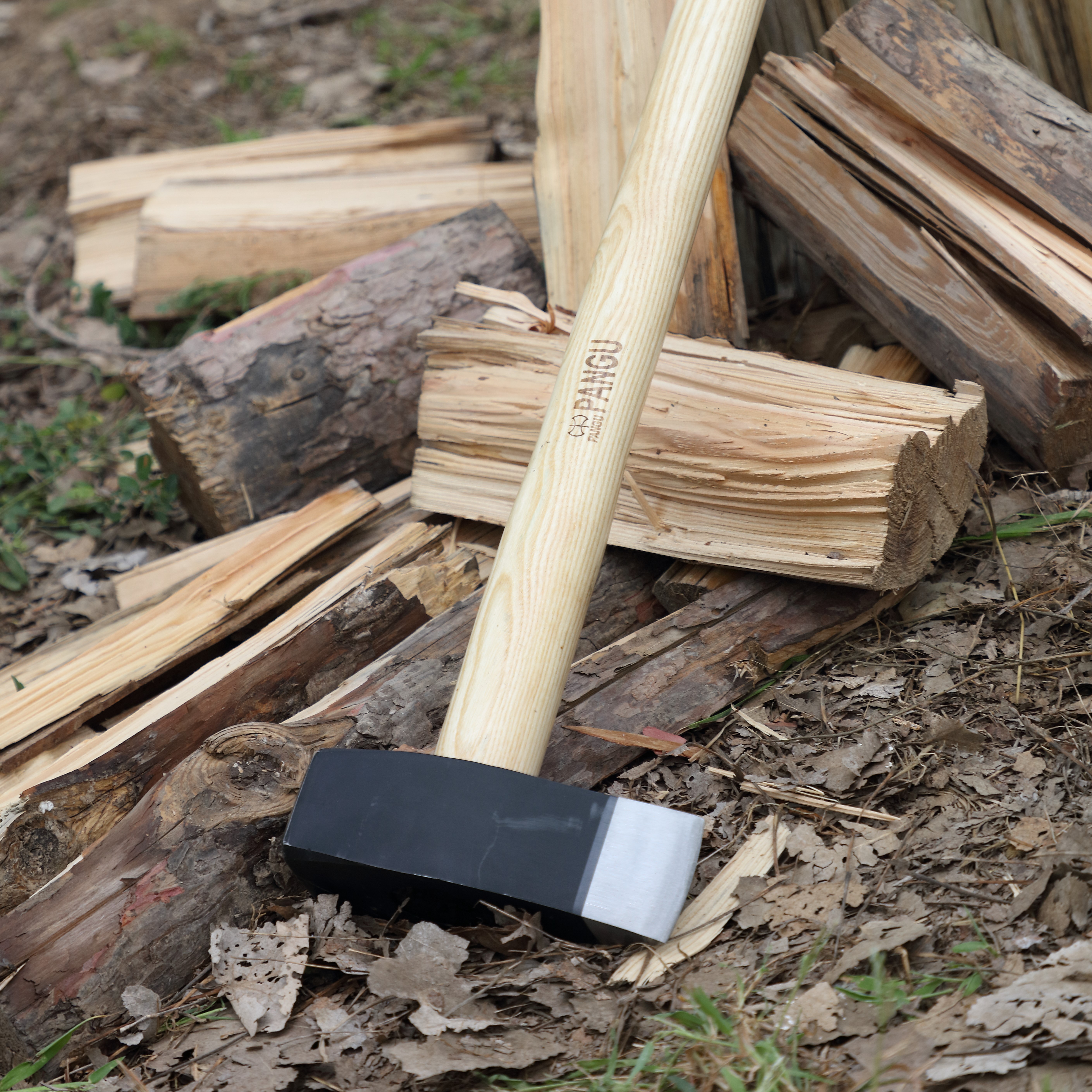 SM01 6LB Splitting maul with hickory handle - Image 3