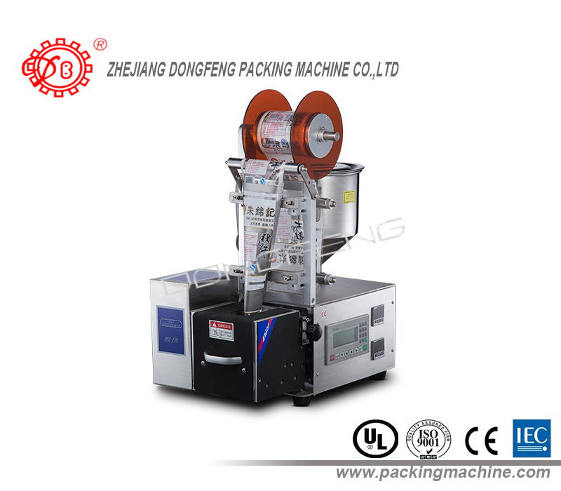 Small Sachets Filling Sealing Machine - Image 2