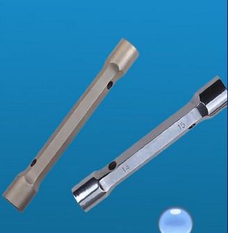 Double-Ended Lug Wrench