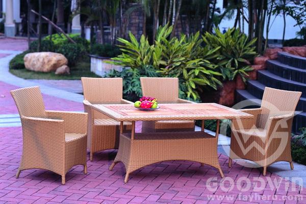 Wicker Outdoor Furniture Set with Table and Chairs