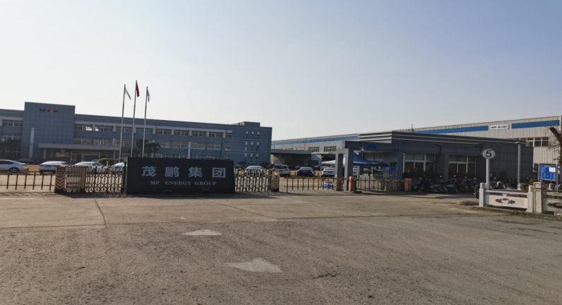 High-efficiency monocrystalline solar panel for commercial use