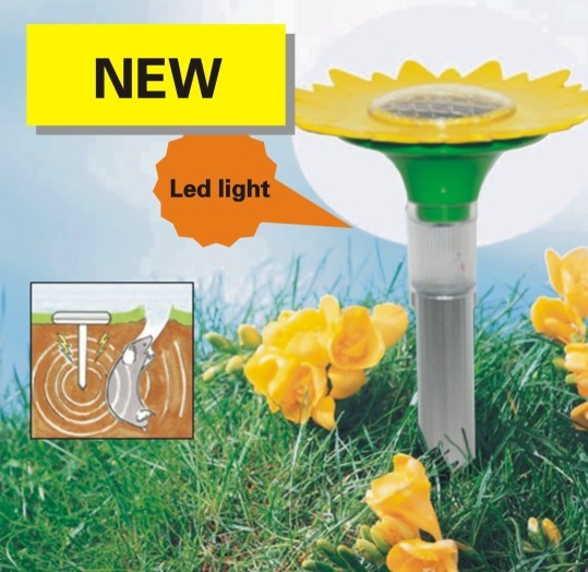 Solar Powered Ultrasonic Pest Repeller