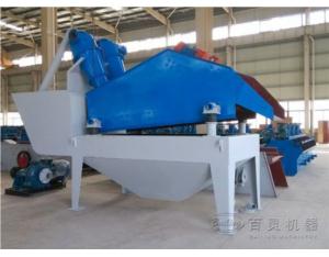 Industrial sand washer with internal spiral agitator system
