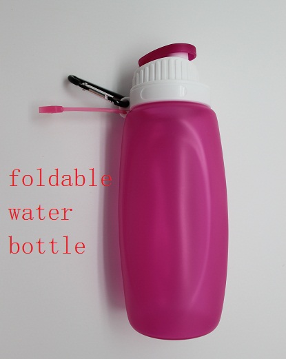 Foldable silicone water bottle with carabiner