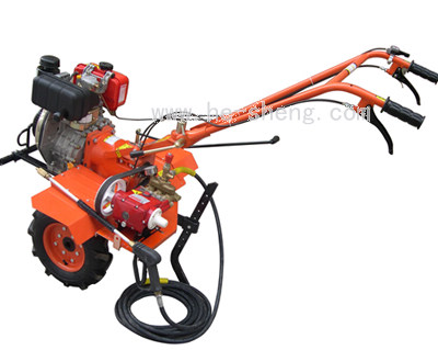 Agricultural Sprayer with Adjustable Nozzles