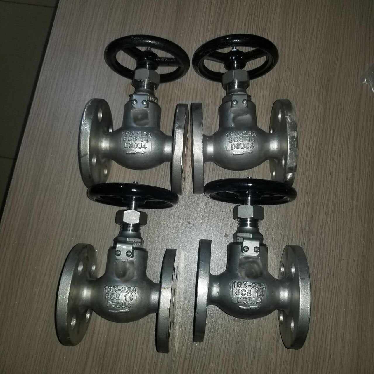 Stainless Steel Globe Valve for Fluid Control