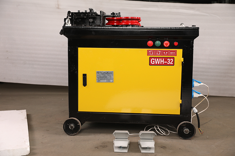Steel bar curving machine front view