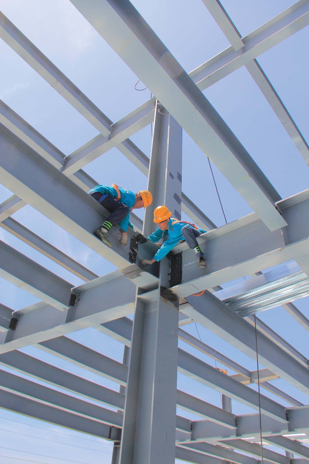 steel structure building for industrial and commercial - Image 2