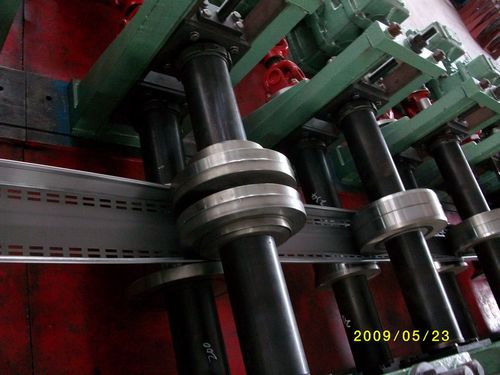 Storage rack roll forming machine - Image 2