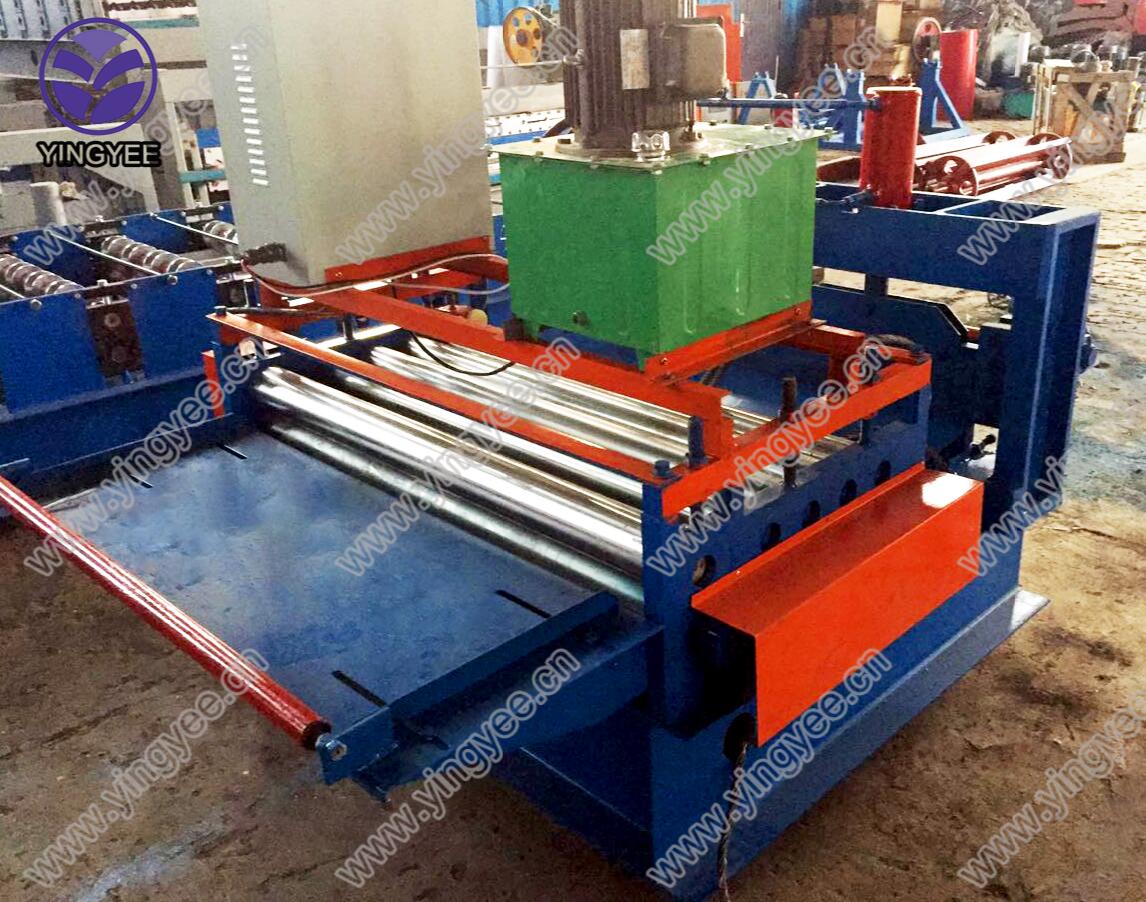 Straightening and cutting machine overview showing main drive and rollers