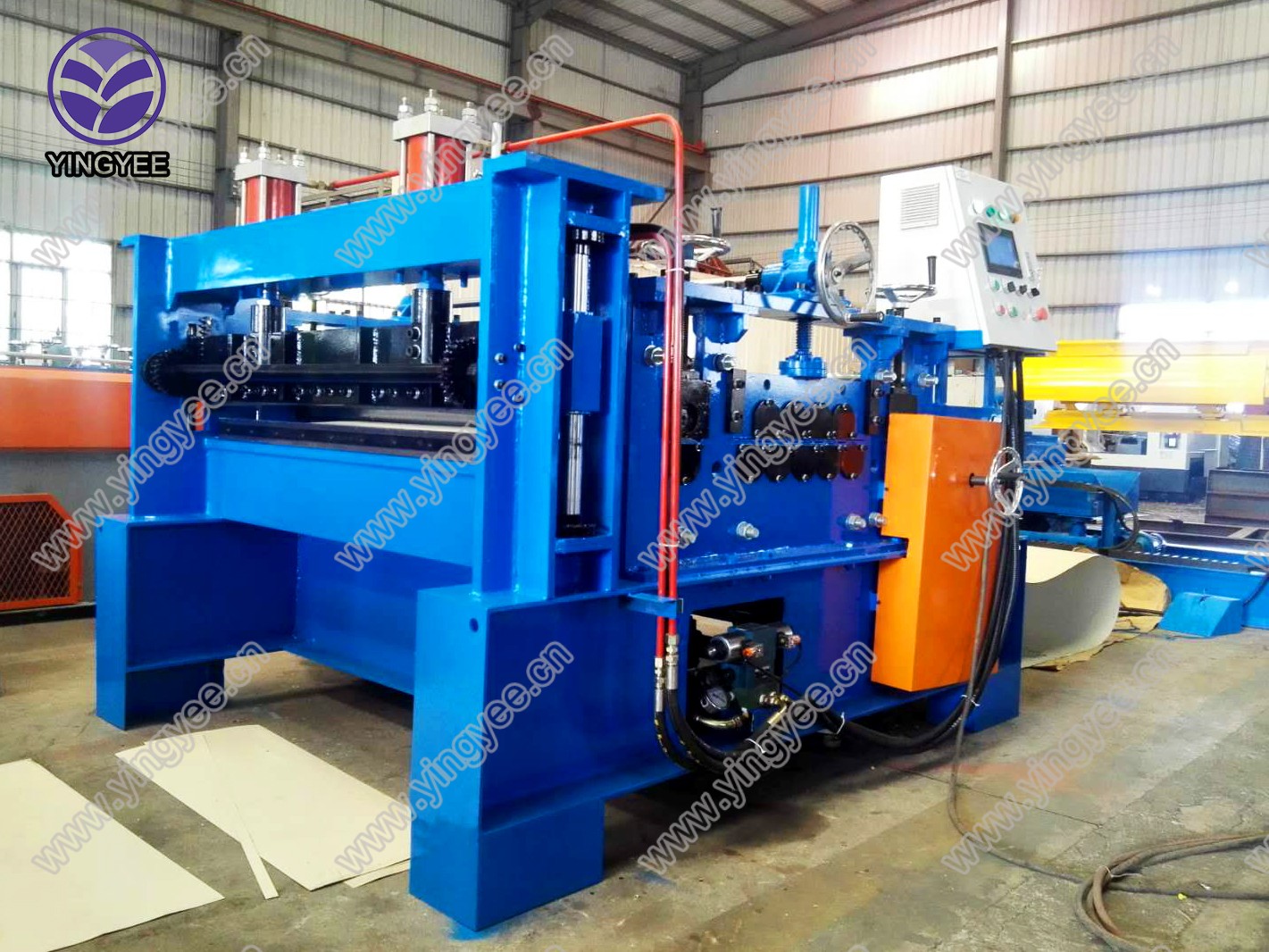 Sheet Metal Straightening and Cutting Machine (Up to 2mm)