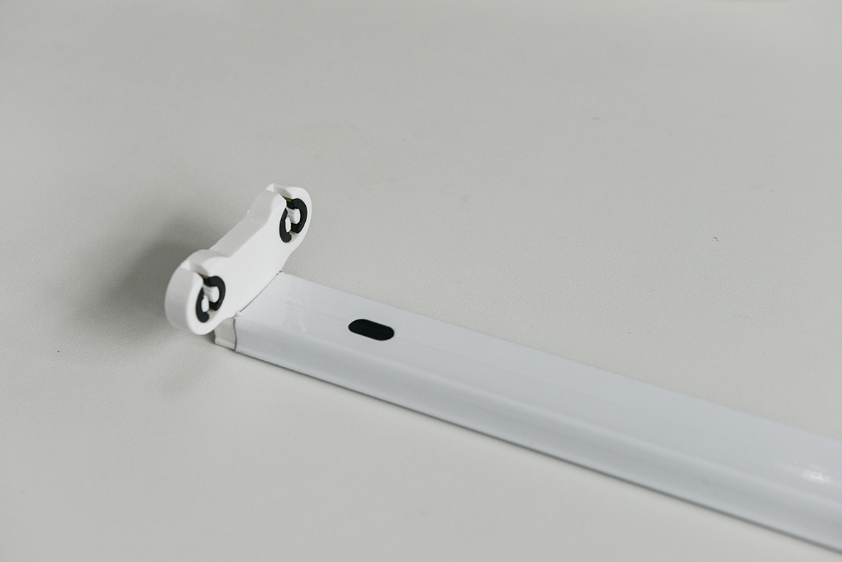 T8 LED Tube Fixture - Single Tube