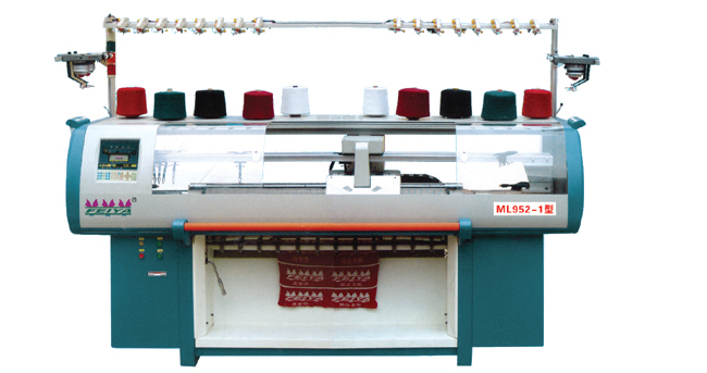 High-Speed Knitting Machine for Textile Production