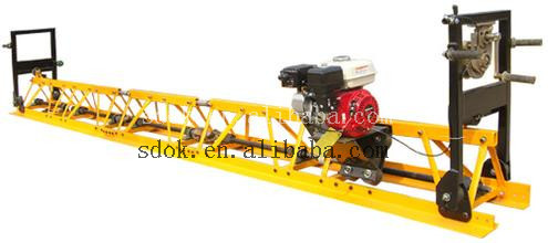 Vibratory Concrete Screed with Honda Engine