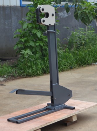 The Shrinker and Stretcher Machine /Steel Plate Shrinking and Stretching SS-18 - Image 2