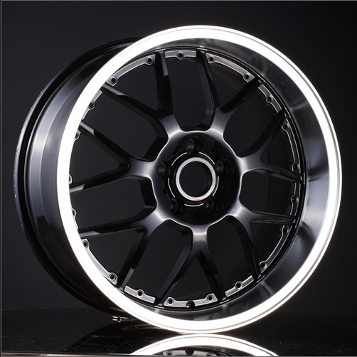 Multi-Spoke Alloy Wheel with Polished Rim