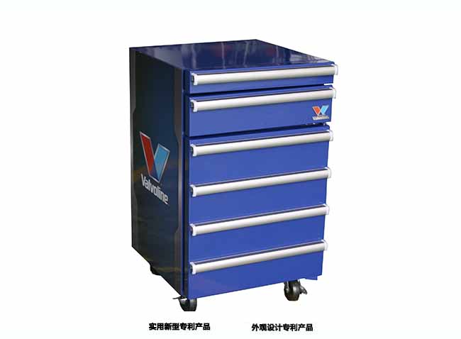 Rolling Toolbox with Integrated Display Freezer