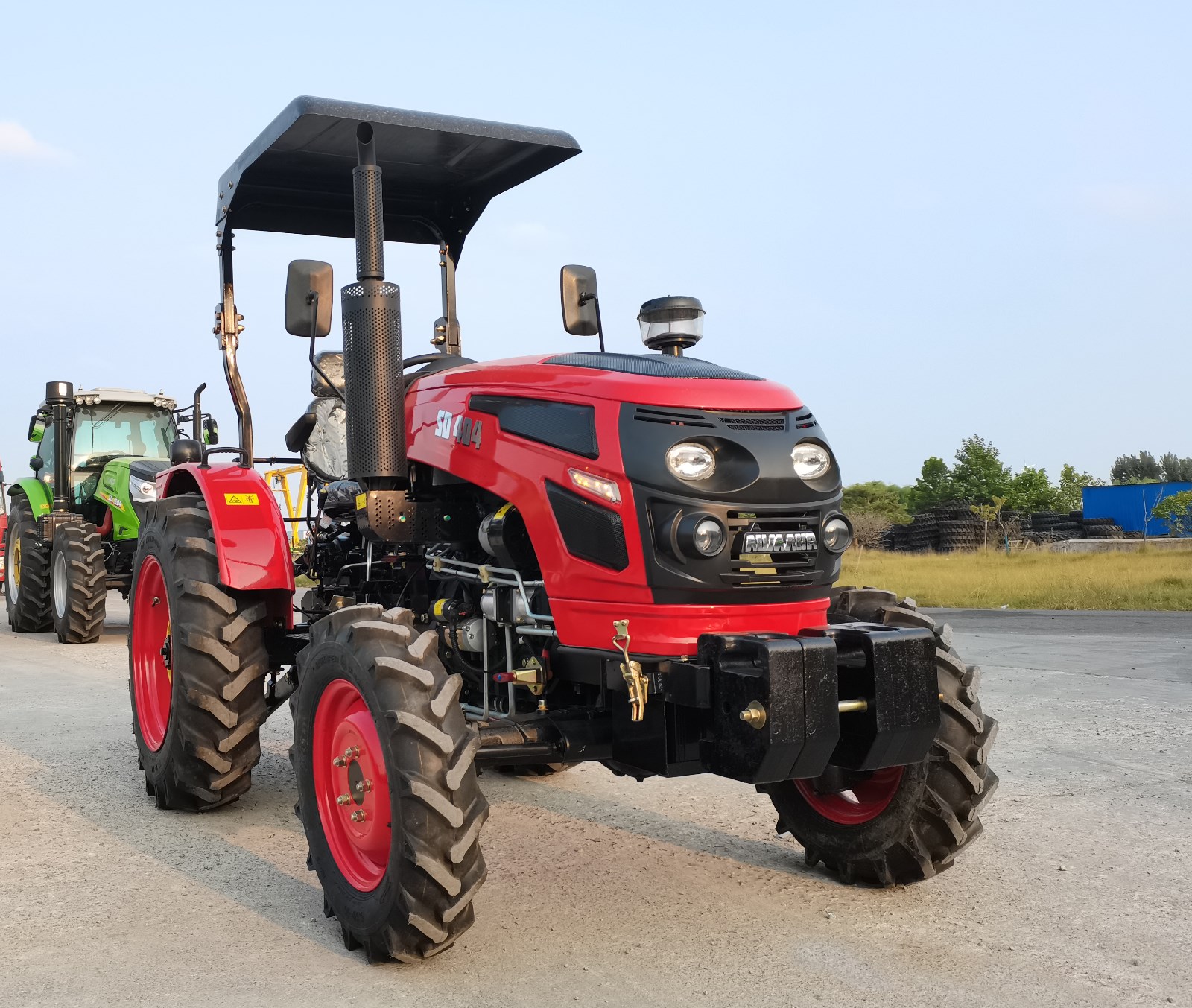 Tractor (40-60hp) - Image 3