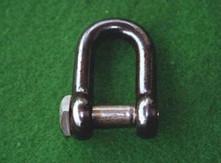 Trawling Shackle for Marine Applications