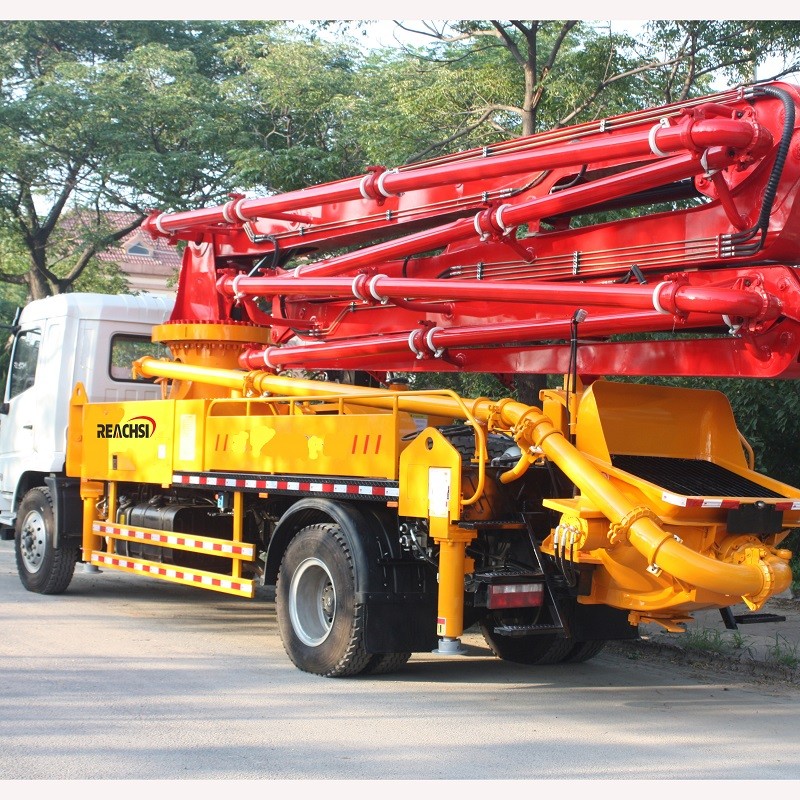 truck boom pump - Image 2