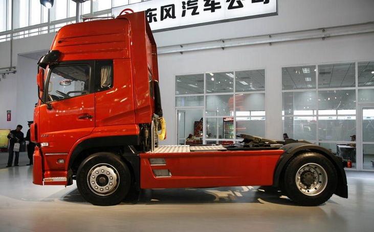 Tractor Truck for Hauling Applications