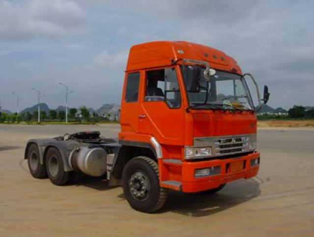 Heavy-Duty Tractor Truck