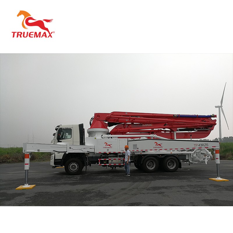 Truck mounted boom pump TP43RZ5 - Image 2