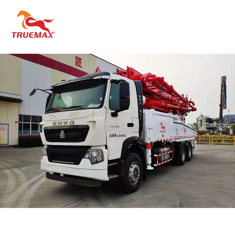 Truck Mounted Concrete Boom Pump, 49m Reach