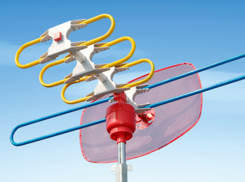 High-Gain VHF/UHF TV Antenna