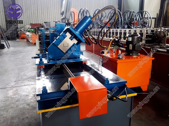 U baffle ceiling roll forming machine - Image 3