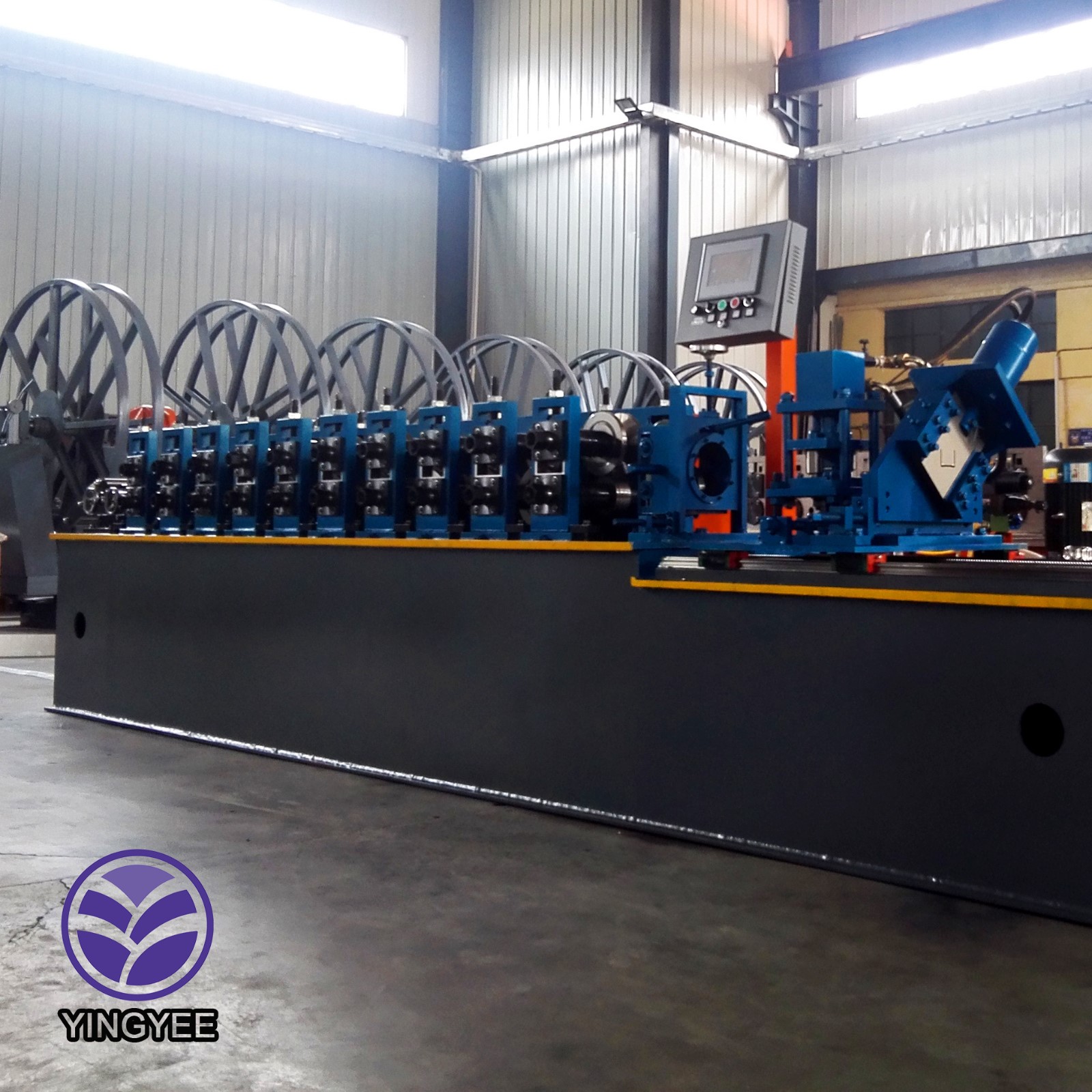 U Baffle Ceiling Roll Forming Machine