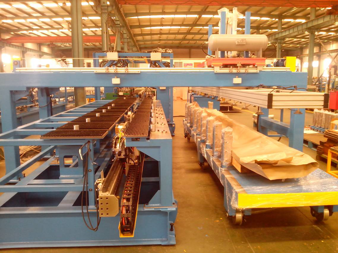 Automated U Shell Forming Line for Freezers