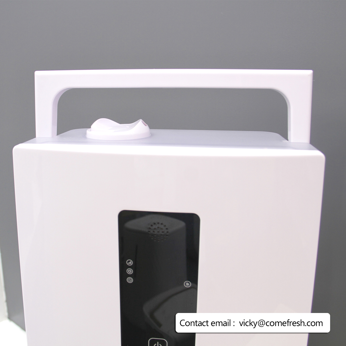 Top view of the humidifier water tank with large carrying handle